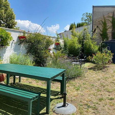 Cote Court Bed & Breakfast L'Isle-sur-la-Sorgue Bagian luar foto