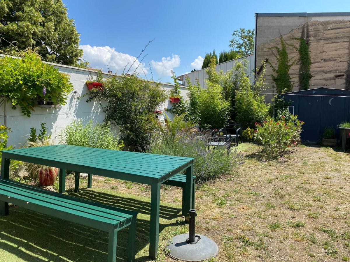 Cote Court Bed & Breakfast L'Isle-sur-la-Sorgue Bagian luar foto